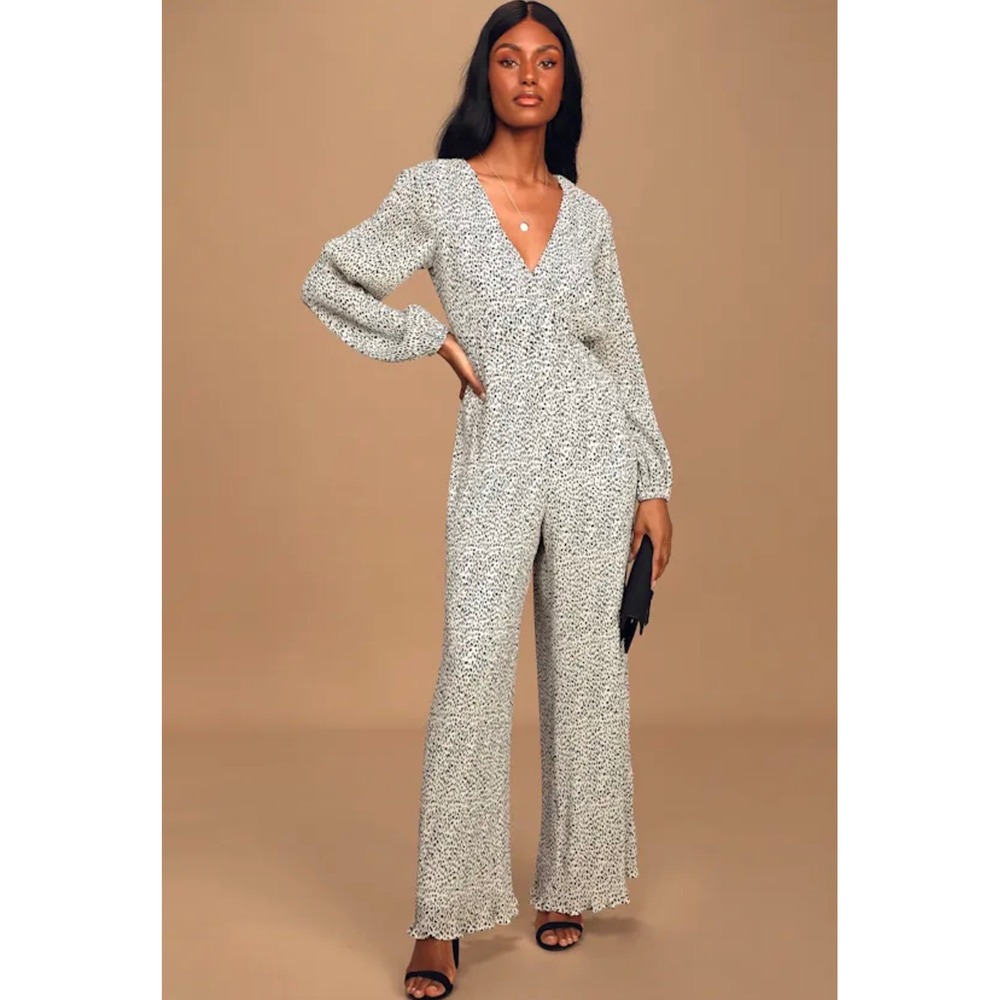 Lulus Wide Leg Jumpsuit Womens M Cream Black Dotted Balloon Sleeve NWT Jumpsuit